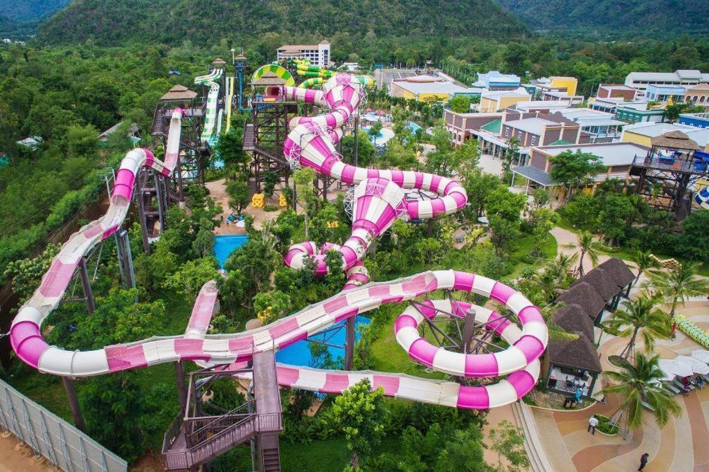 Oyo 75305 T Park Pak Chong Hotel Mu Si Ngoại thất bức ảnh
