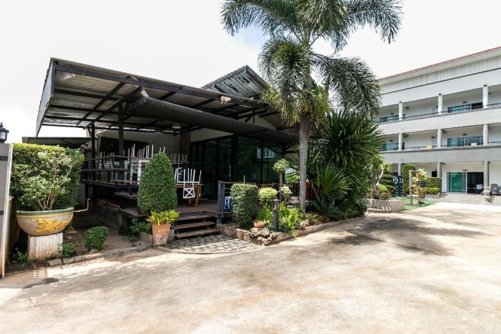 Oyo 75305 T Park Pak Chong Hotel Mu Si Ngoại thất bức ảnh