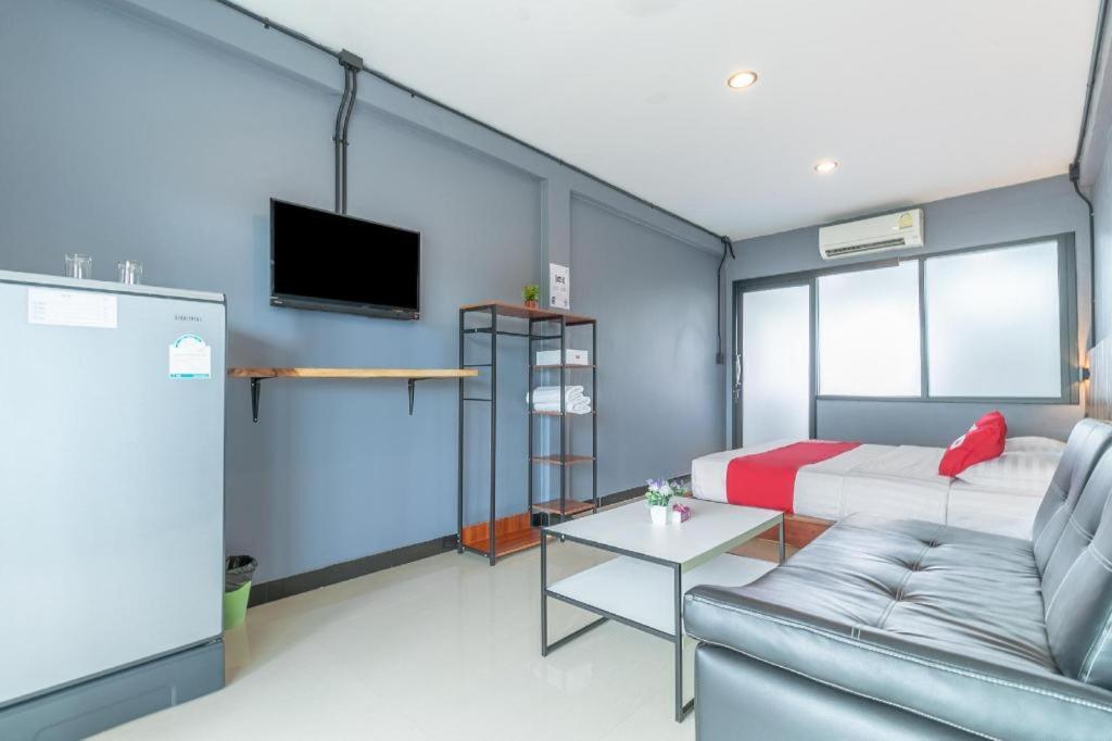 Oyo 75305 T Park Pak Chong Hotel Mu Si Ngoại thất bức ảnh
